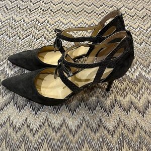 Grey suede gorgeous pumps! Ivanka Trump Authentic!8 1/2M womens.  Ivanka Trump!
